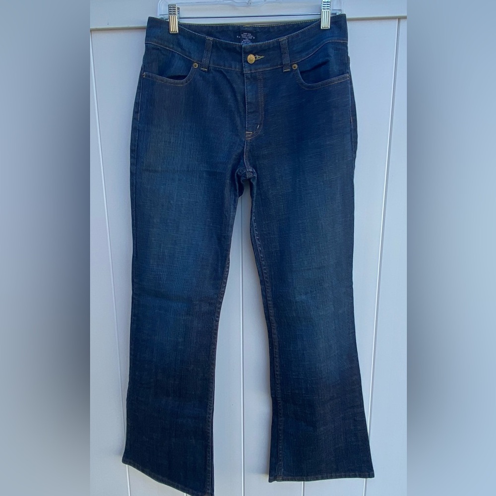 ⭐️THE LIMITED⭐️Dark Wash straight/slight boot cut jeans!Like new ⭐️ size 10R